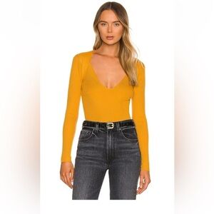 NWOT Camila Coelho sweater